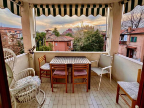 Airy & panoramic with terrace, 2 minutes from the sea Lido Di Venezia